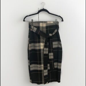 Women’s Plaid HM Black Grey Cream Pattern Pencil Wrap Belt Short Skirt Size 8